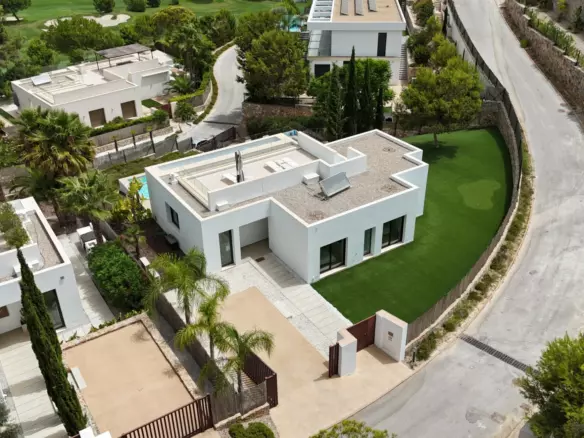 3-bedroom Villa In Orihuela Costa, Spain (298 M²)