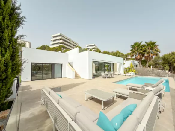 3-bedroom Villa In Orihuela Costa, Spain (298 M²)