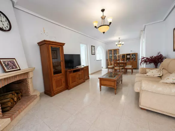 3-bedroom Villa In Ciudad Quesada, Spain (163 M²)