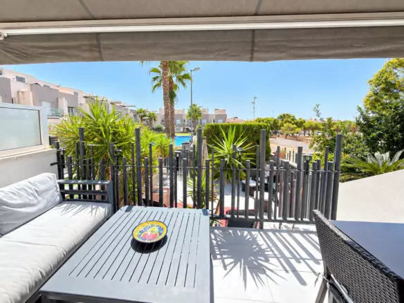2-bedroom House In Torrevieja, Spain (120 M²)