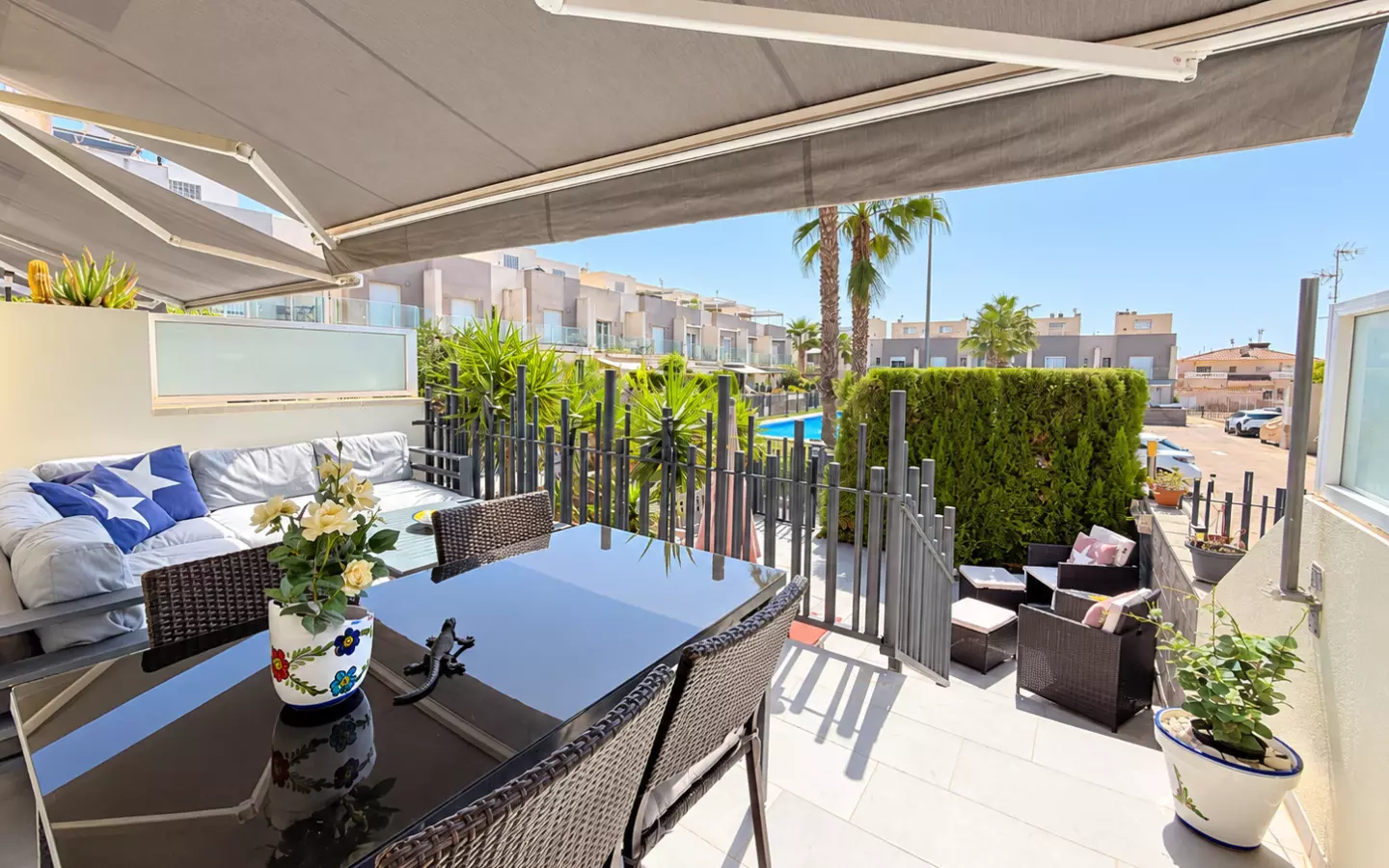 2-bedroom House In Torrevieja, Spain (120 M²)