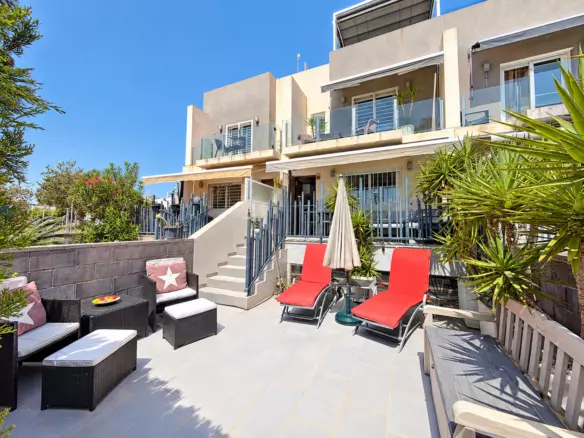 2-bedroom House In Torrevieja, Spain (120 M²)