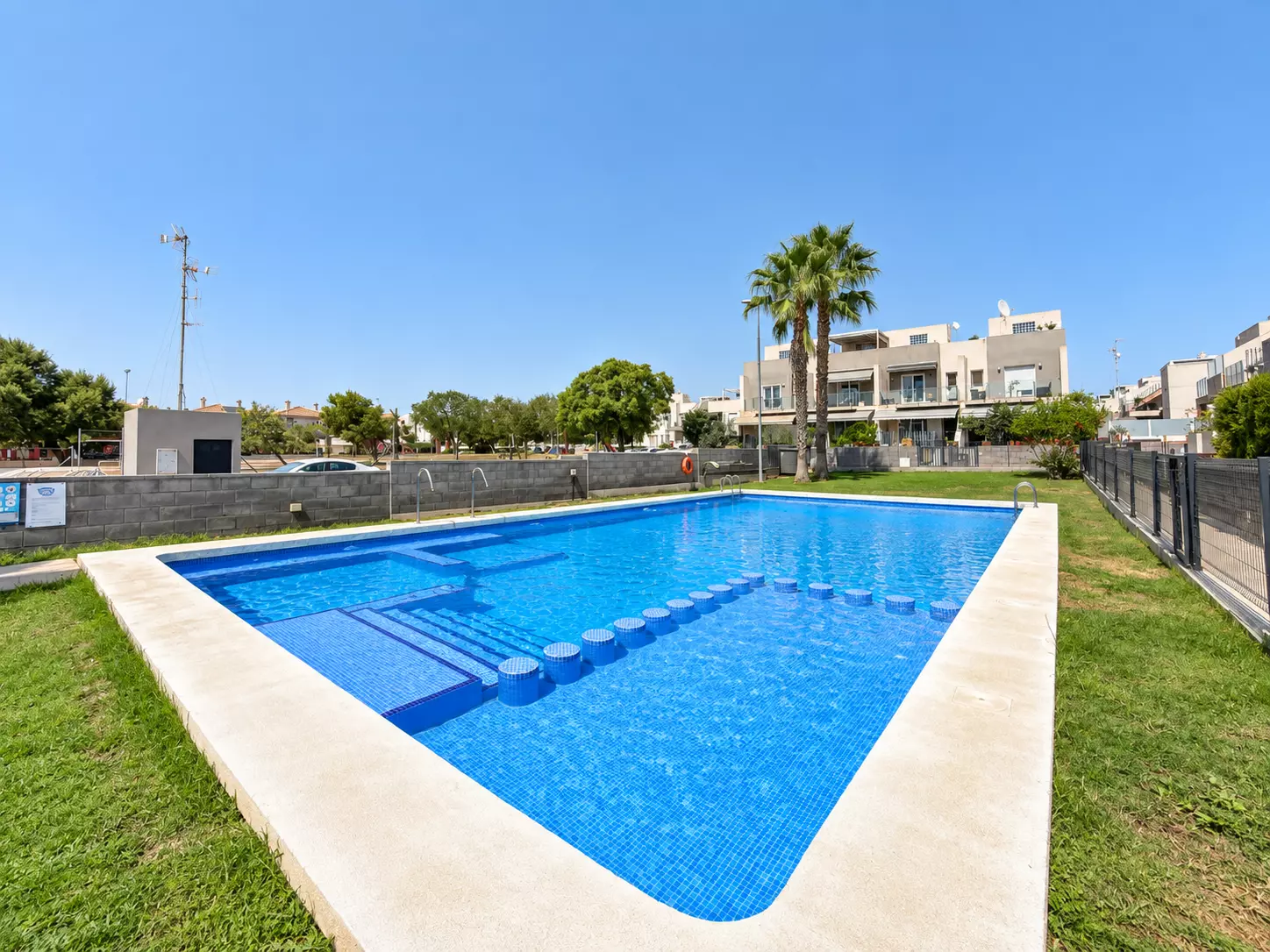 2-bedroom House In Torrevieja, Spain (120 M²)