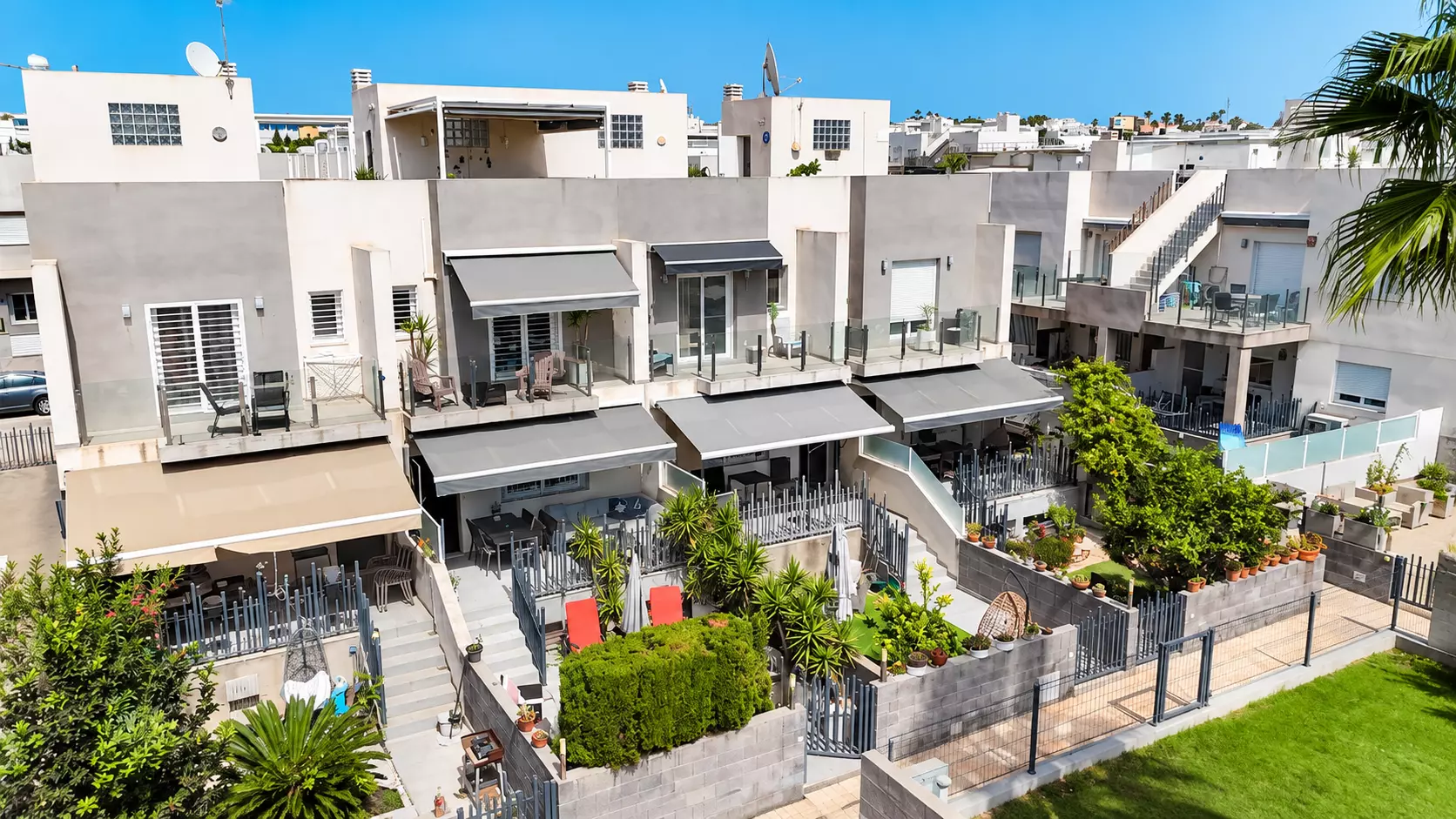 2-bedroom House In Torrevieja, Spain (120 M²)
