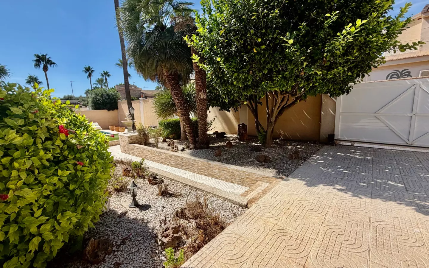 4-bedroom Villa In Ciudad Quesada, Spain (162 M²)