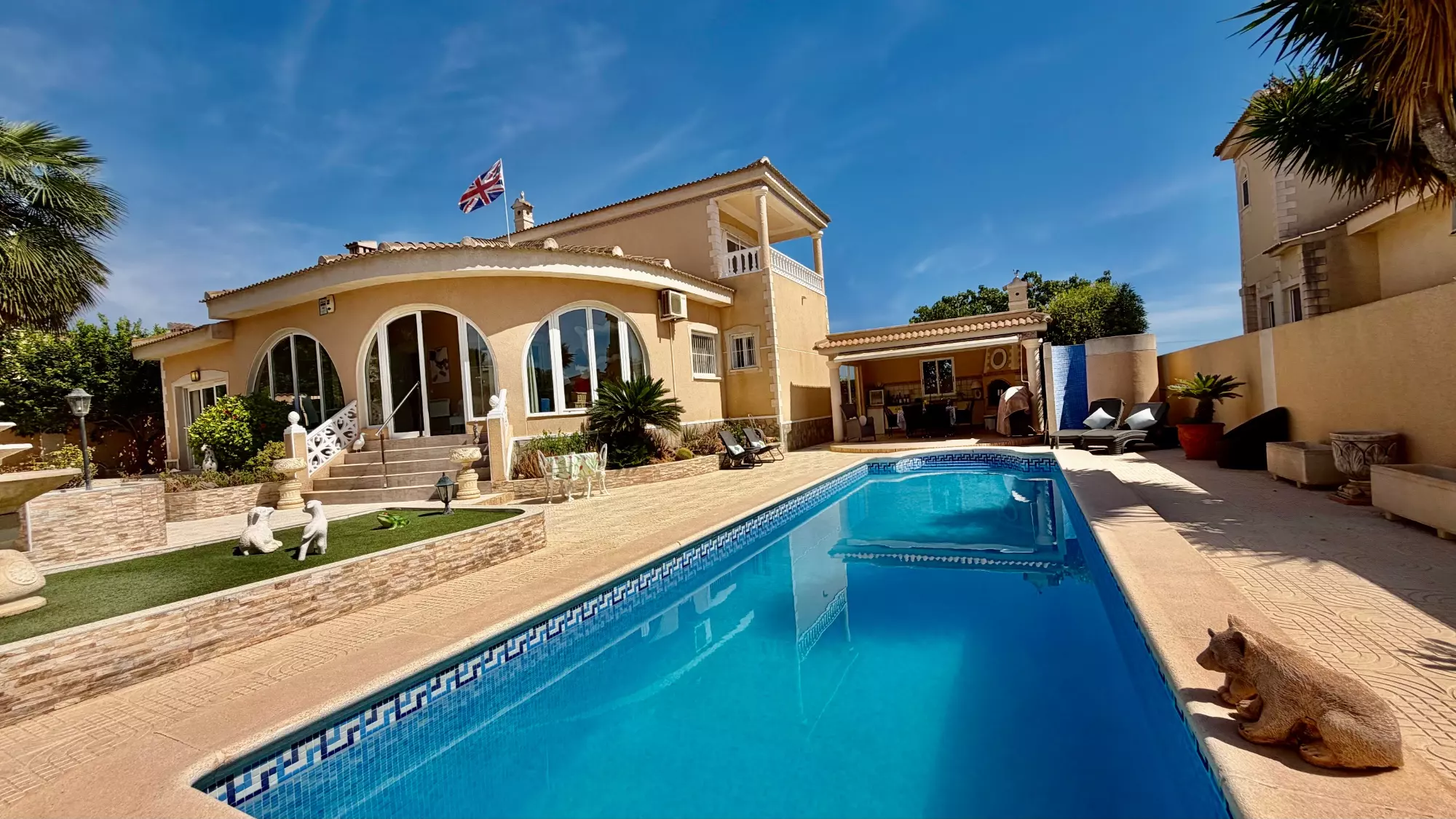 4-bedroom Villa In Ciudad Quesada, Spain (162 M²)