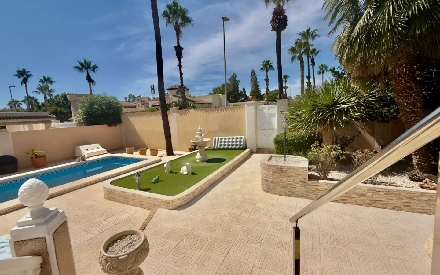 4-bedroom Villa In Ciudad Quesada, Spain (162 M²)