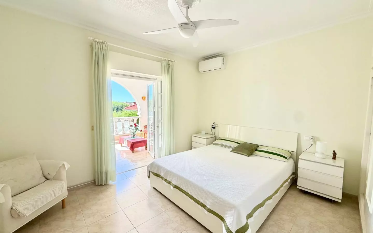 4-bedroom Villa In Ciudad Quesada, Spain (344 M²)
