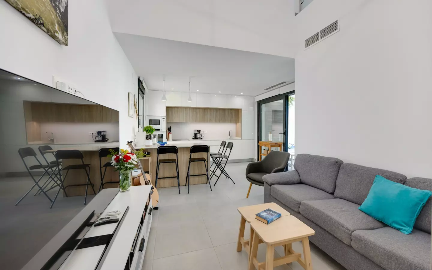 4-bedroom Villa In Benijofar, Spain (179 M²)