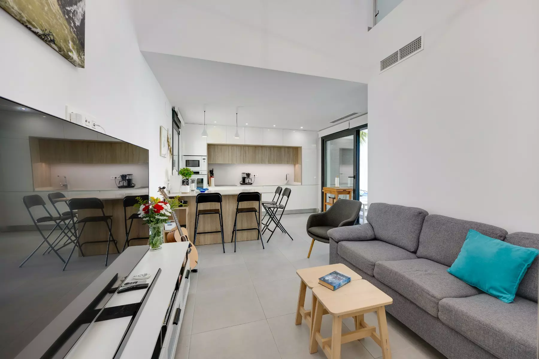 4-bedroom Villa In Benijofar, Spain (179 M²)