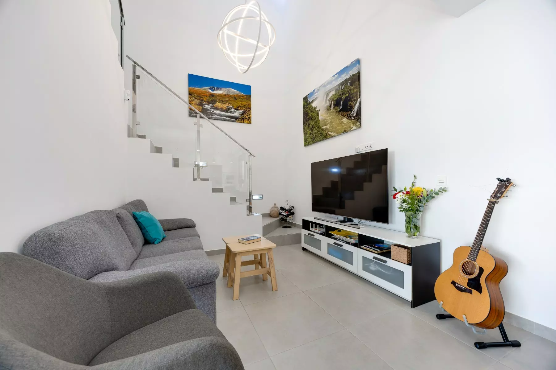4-bedroom Villa In Benijofar, Spain (179 M²)