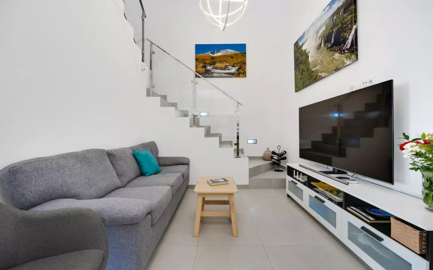 4-bedroom Villa In Benijofar, Spain (179 M²)