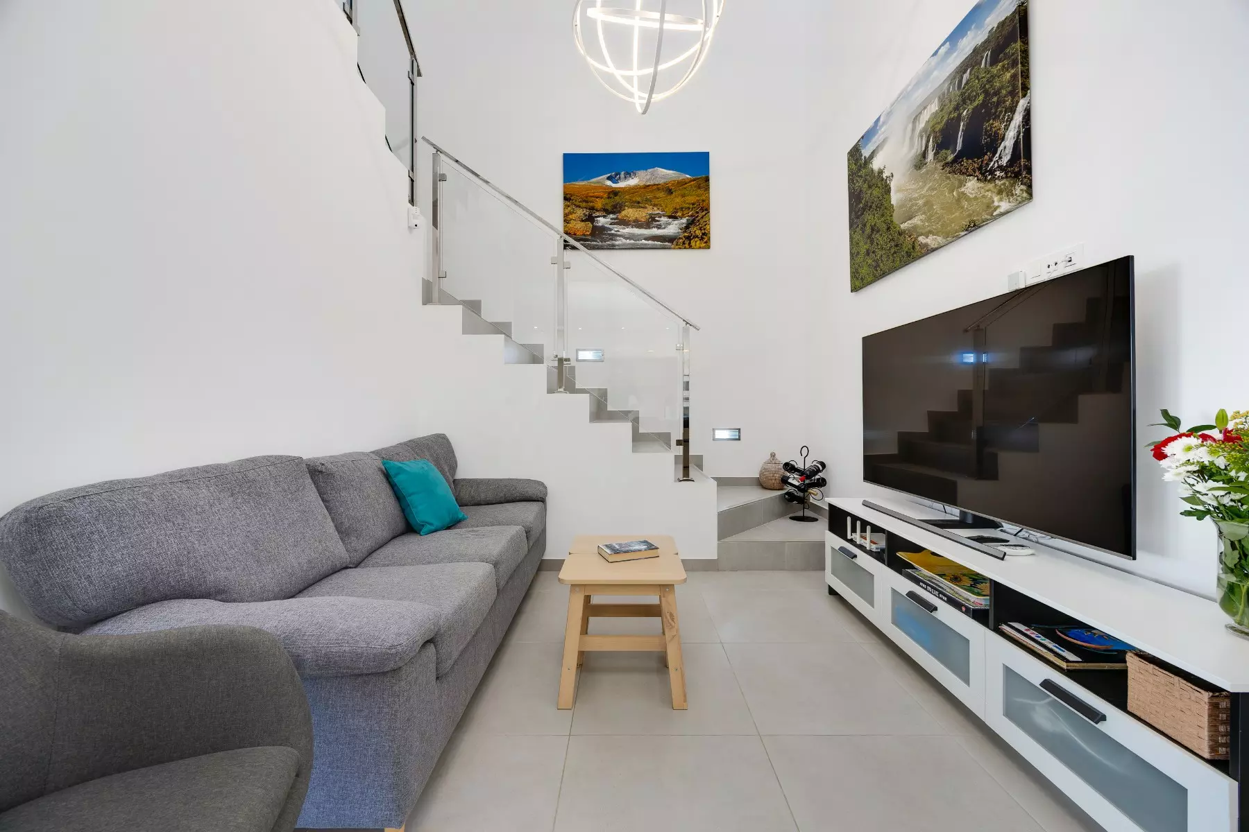 4-bedroom Villa In Benijofar, Spain (179 M²)