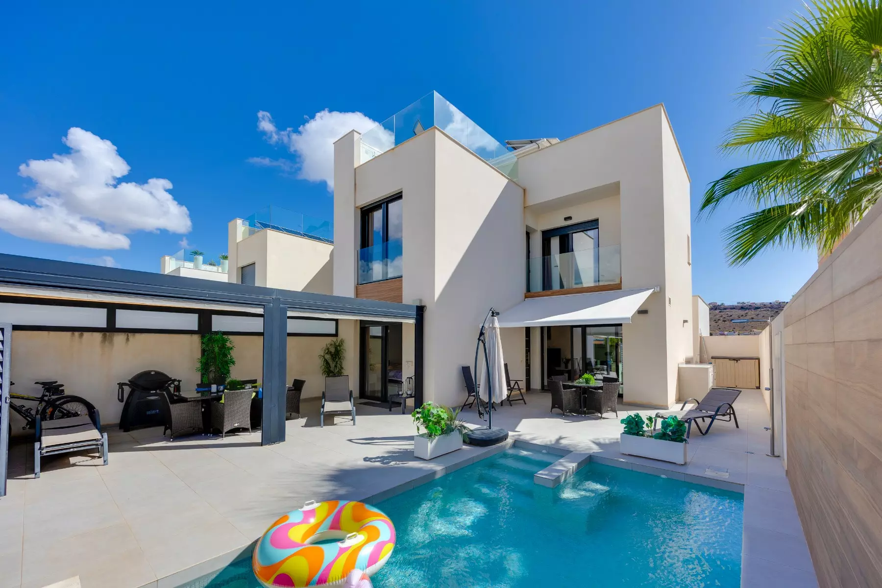 4-bedroom Villa In Benijofar, Spain (179 M²)