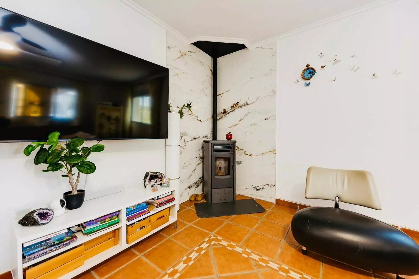 4-bedroom Villa In San Miguel De Salinas, Spain (356 M²)