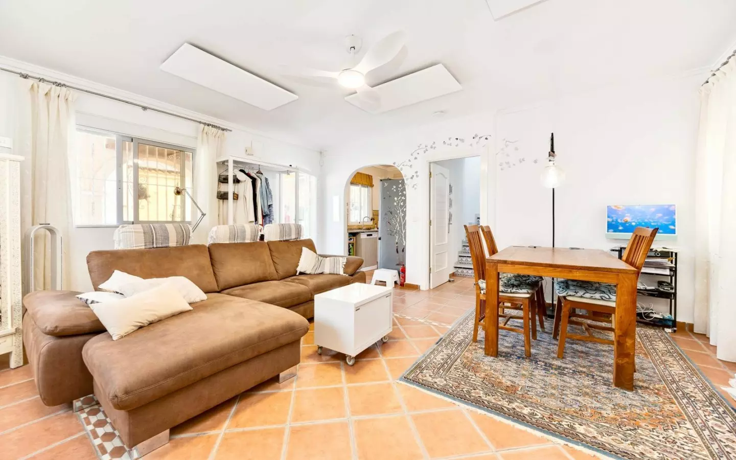 4-bedroom Villa In San Miguel De Salinas, Spain (356 M²)