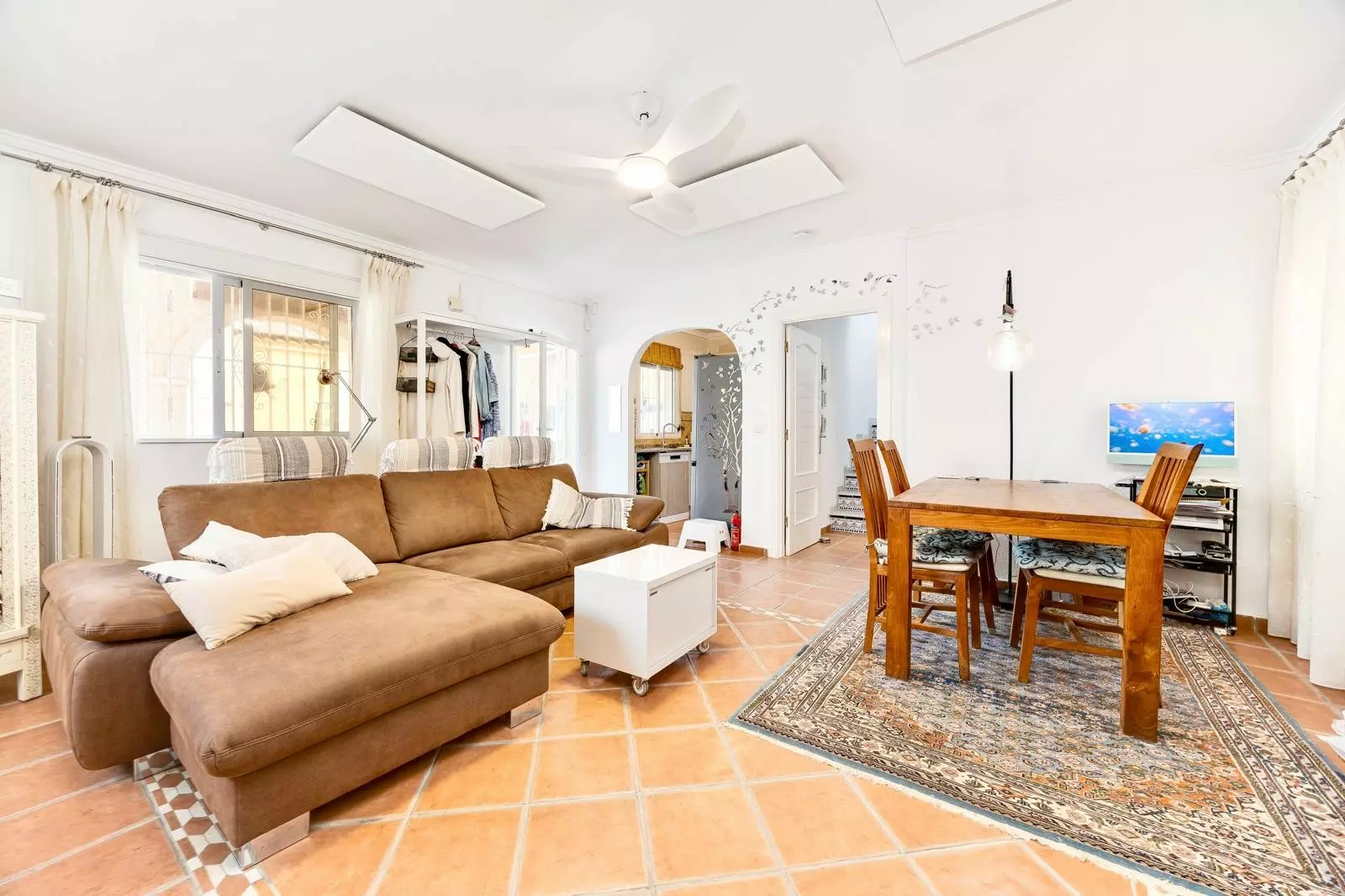 4-bedroom Villa In San Miguel De Salinas, Spain (356 M²)