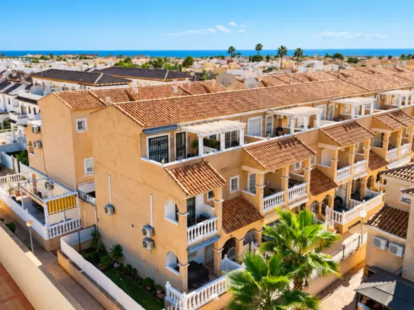 3-bedroom House In Orihuela Costa, Spain (80 M²)