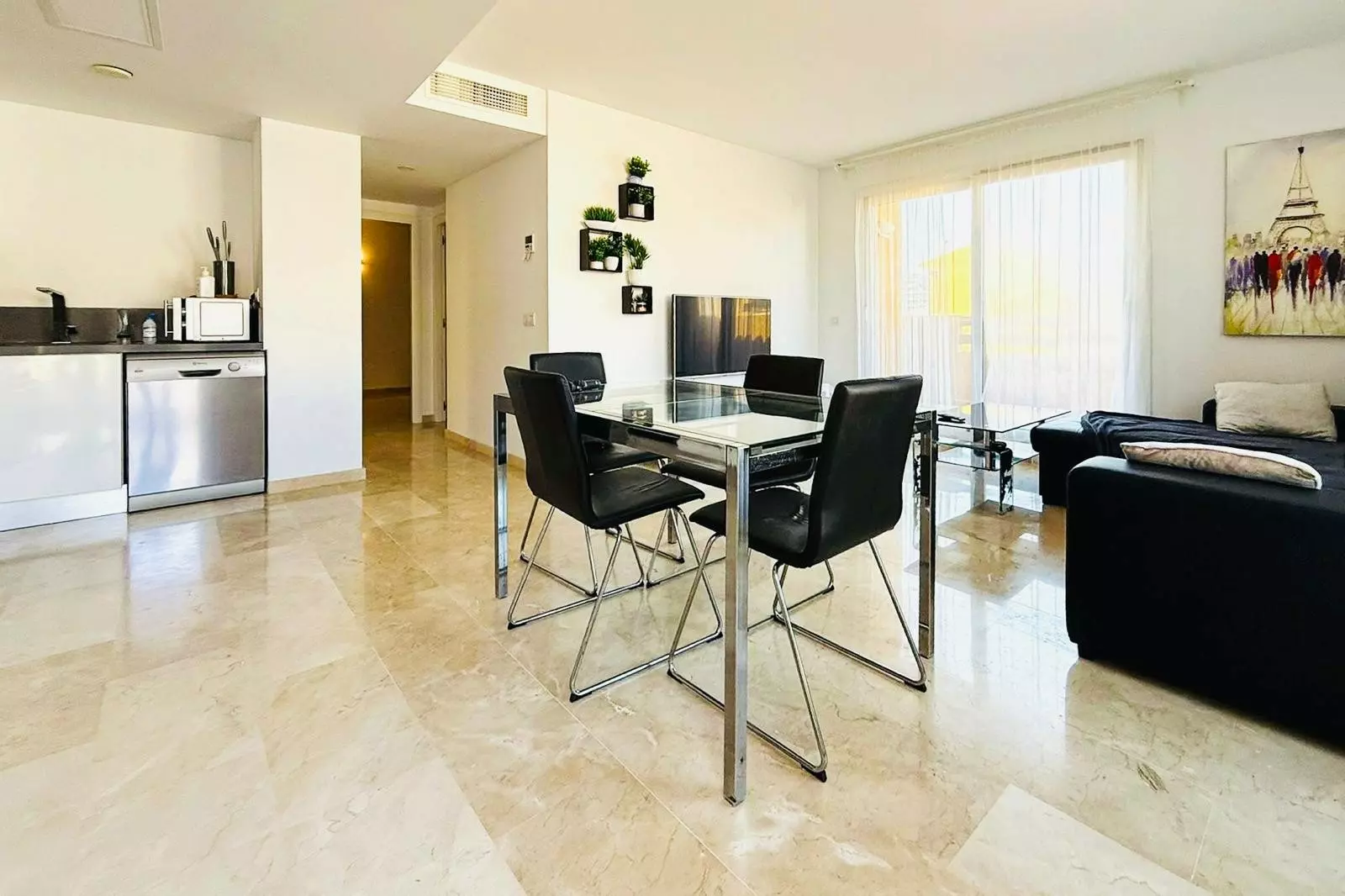 3-bedroom Apartment In Orihuela Costa, Spain (142 M²)