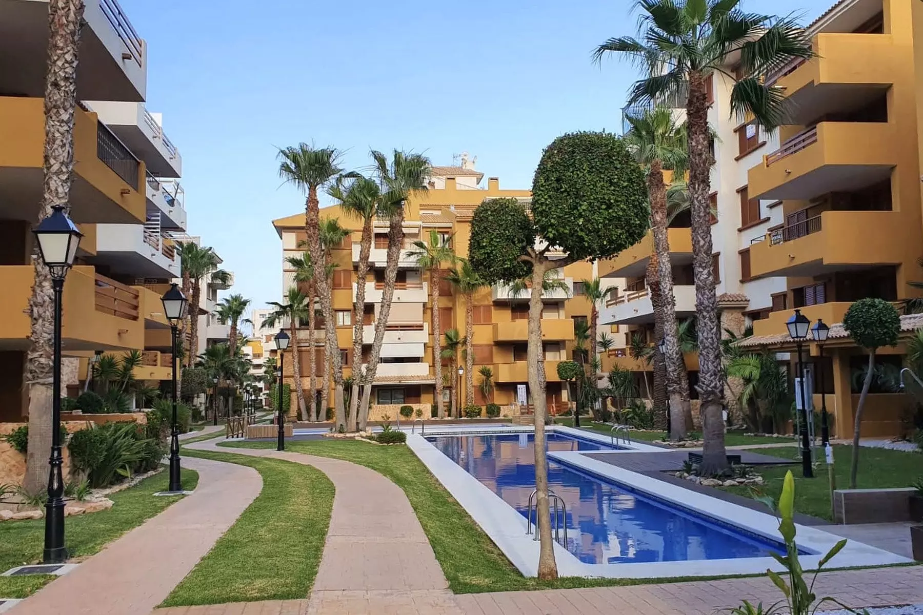 3-bedroom Apartment In Orihuela Costa, Spain (142 M²)