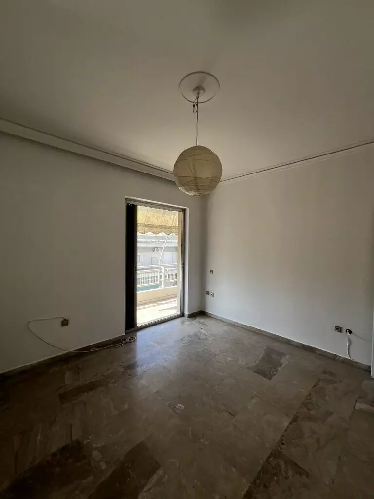 3-bedroom Flat In Zografou, Greece (141 M²)