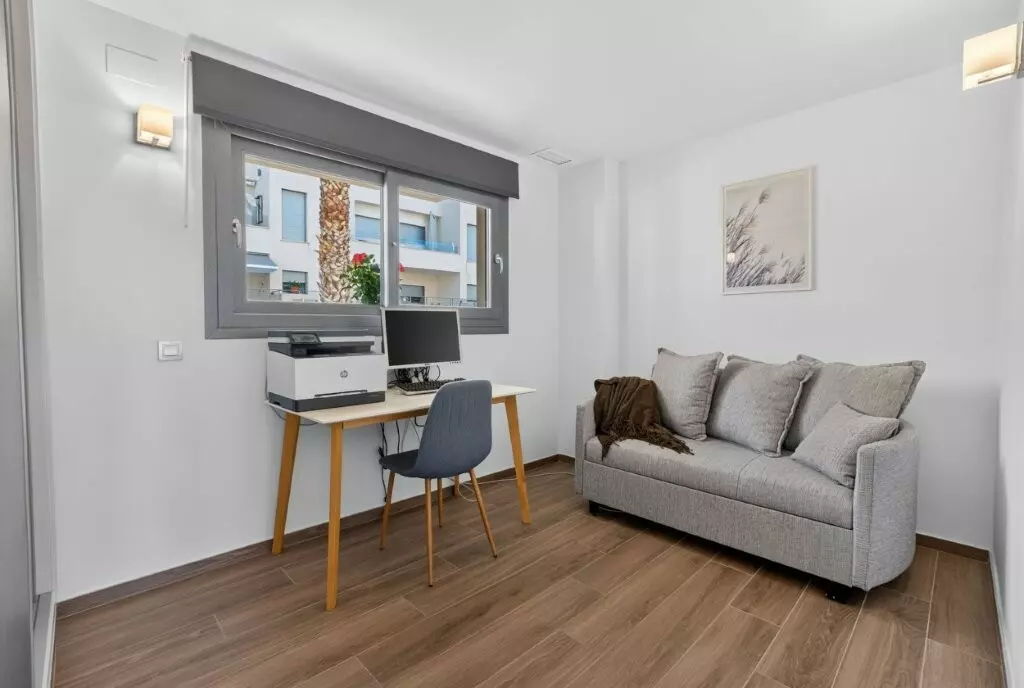 3-bedroom Semi In Torrevieja, Spain (123 M²)