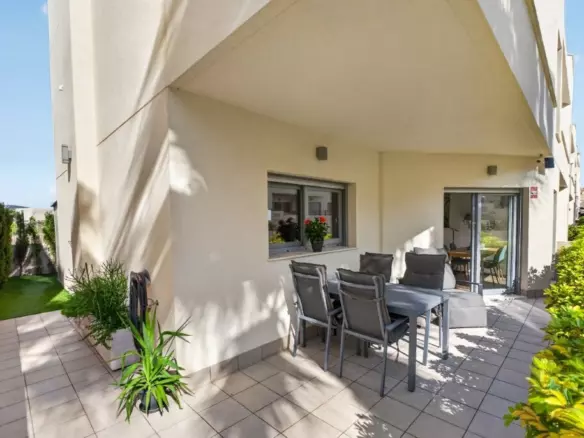3-bedroom Semi In Torrevieja, Spain (123 M²)