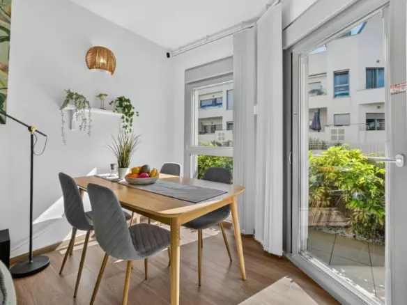 3-bedroom Semi In Torrevieja, Spain (123 M²)