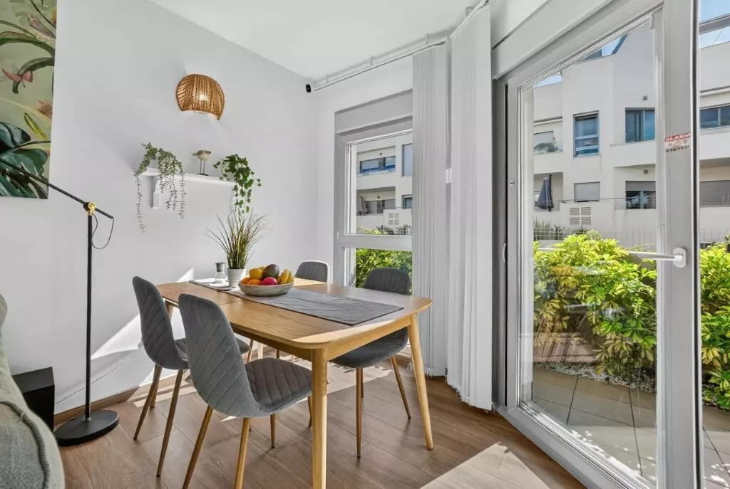 3-bedroom Semi In Torrevieja, Spain (123 M²)