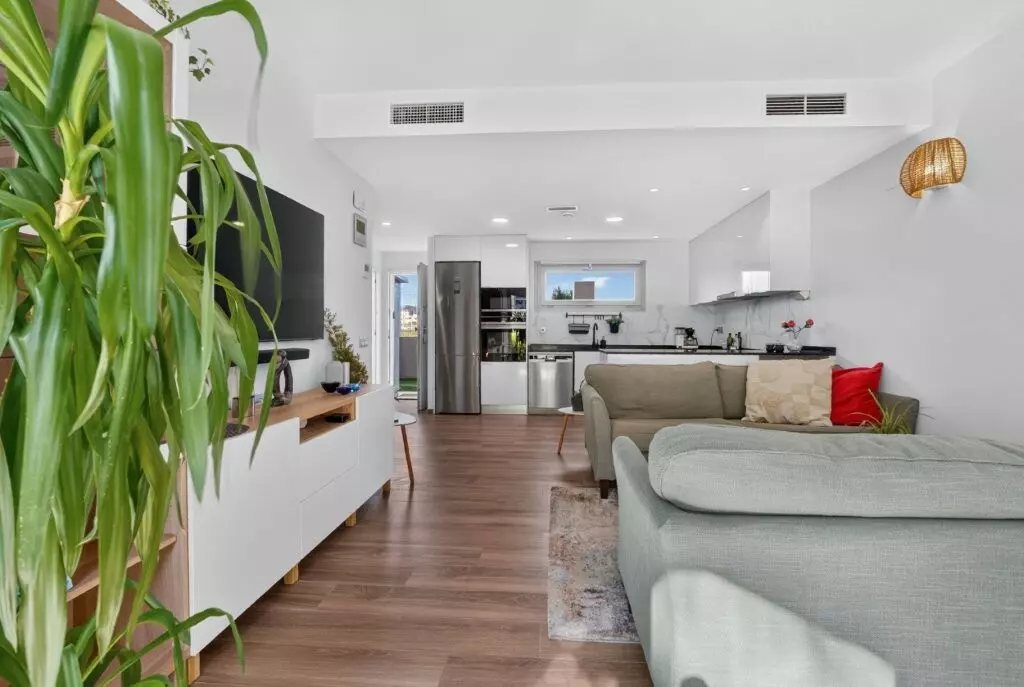 3-bedroom Semi In Torrevieja, Spain (123 M²)