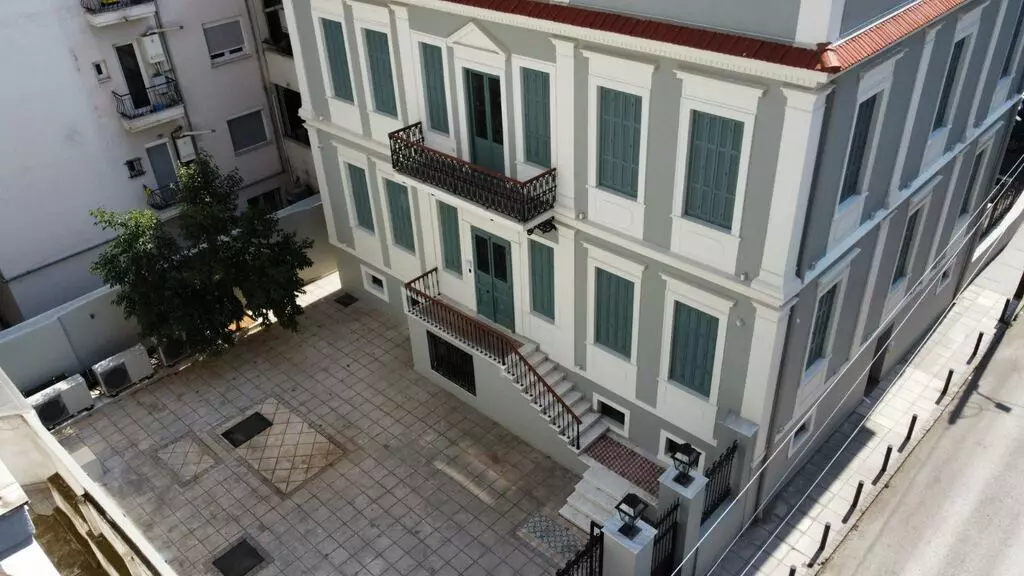 Building In Analipsi – Mpotsari – Nea Paralia, Greece (680 M²)