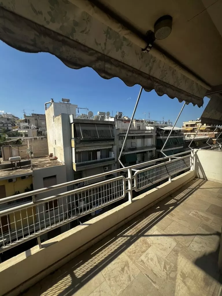3-bedroom Flat In Zografou, Greece (141 M²)