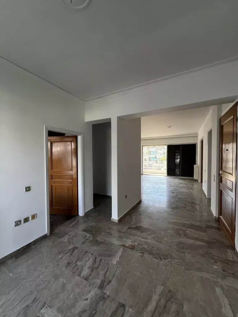 3-bedroom Flat In Zografou, Greece (141 M²)