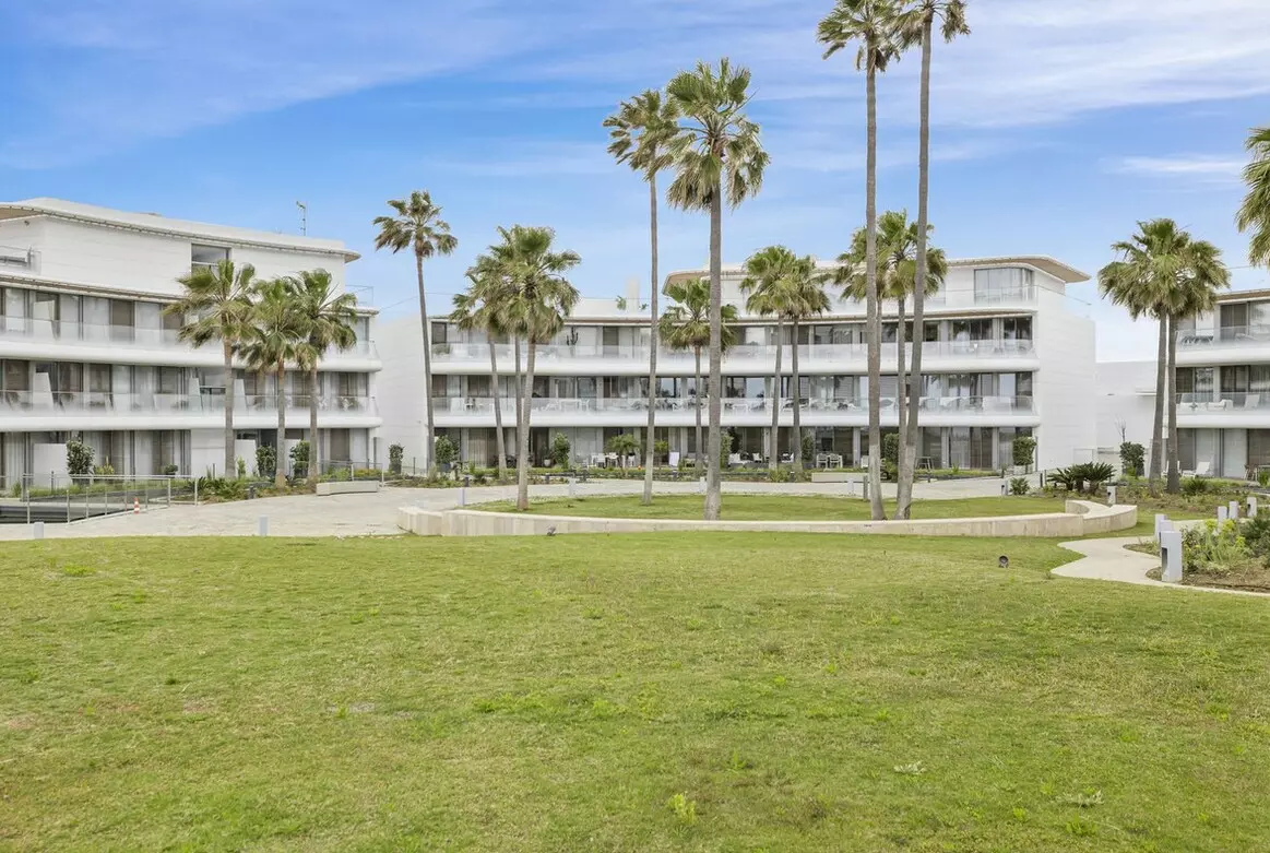 2-bedroom Ground Floor Apartment In Estepona, Spain (121 M²)