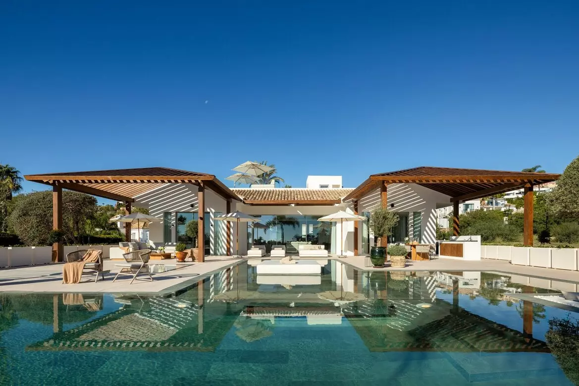 6-bedroom Villa In Marbella, Spain (854 M²)