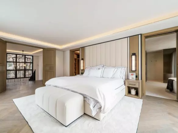 5-bedroom Villa In Marbella, Spain (983 M²)