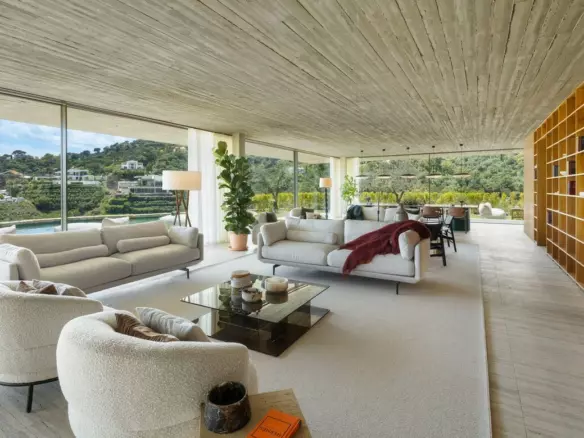 7-bedroom Villa In Benahavis, Spain (1.163 M²)