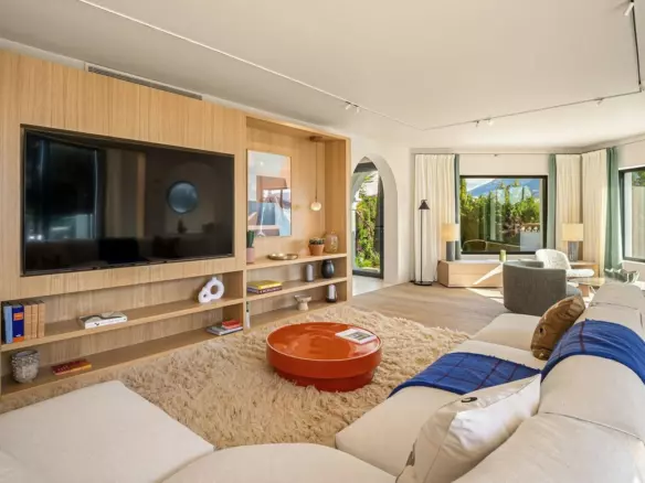 4-bedroom Villa In Marbella, Spain (262 M²)