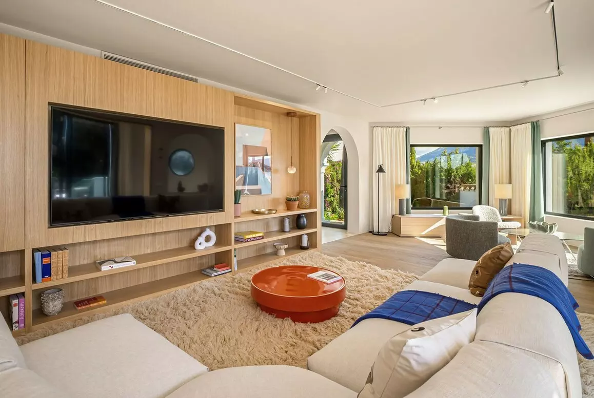 4-bedroom Villa In Marbella, Spain (262 M²)
