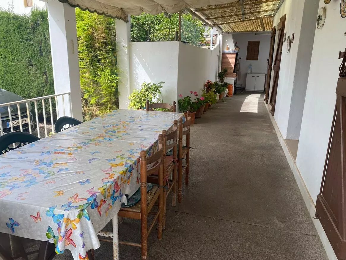 5-bedroom Villa In Estepona, Spain (139 M²)