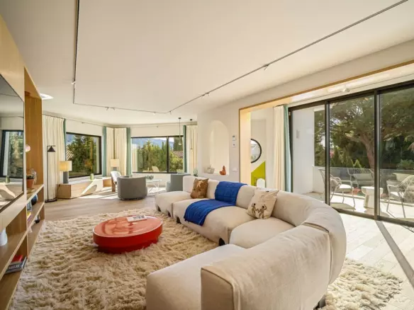4-bedroom Villa In Marbella, Spain (262 M²)