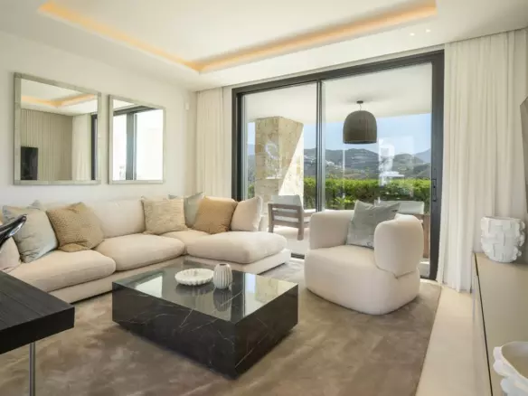 8-bedroom Villa In Benahavis, Spain (958 M²)