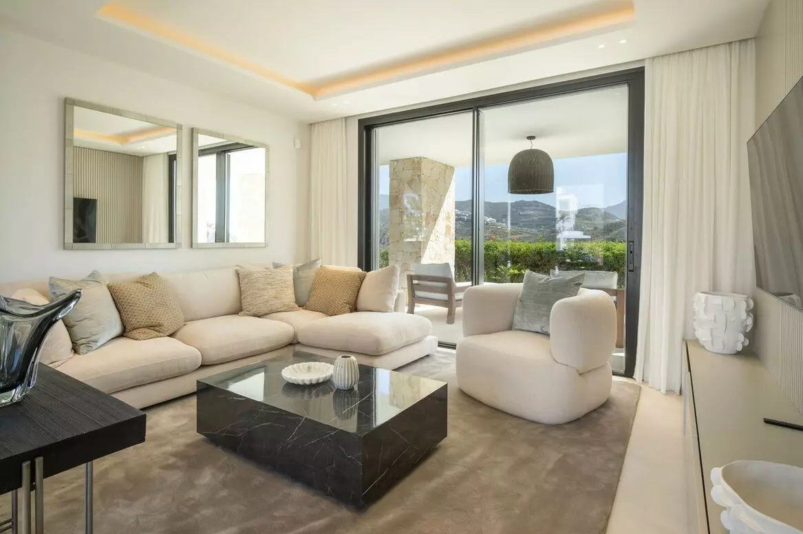 8-bedroom Villa In Benahavis, Spain (958 M²)