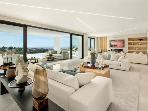 7-bedroom Villa In Estepona, Spain (1.365 M²)