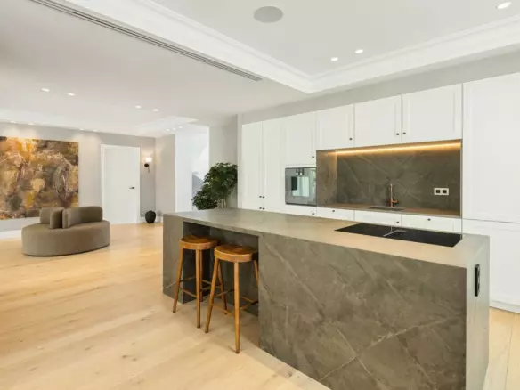 5-bedroom Villa In Marbella, Spain (722 M²)