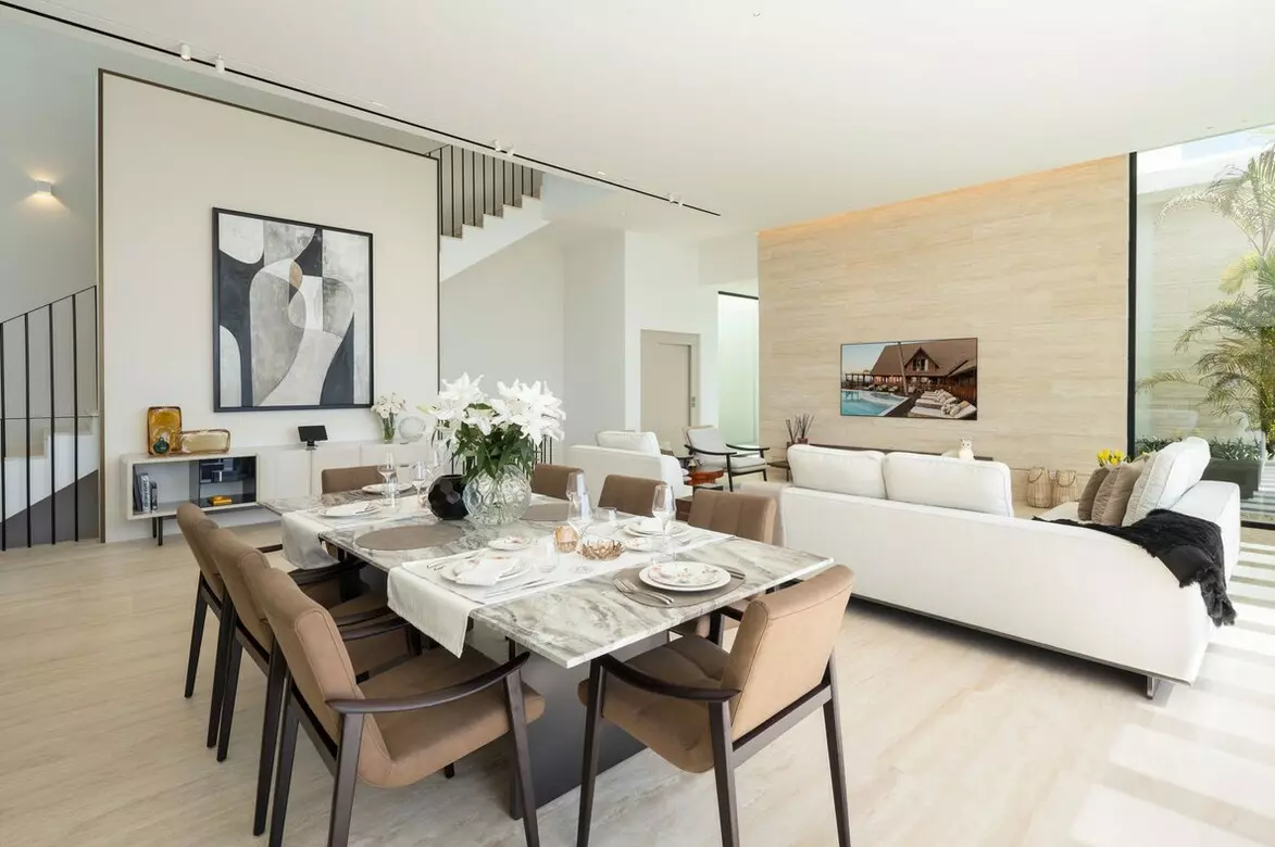 6-bedroom Villa In Benahavis, Spain (716 M²)