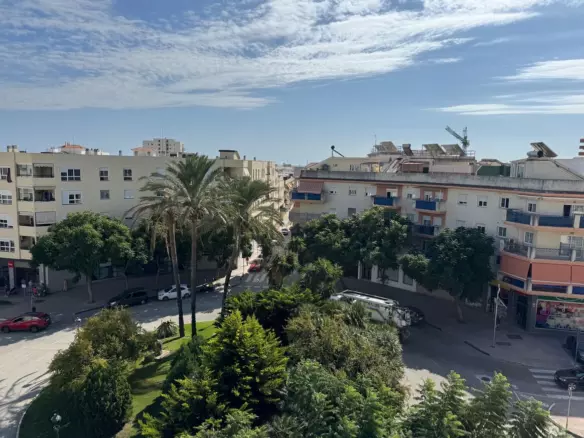 4-bedroom Penthouse In Estepona, Spain (145 M²)