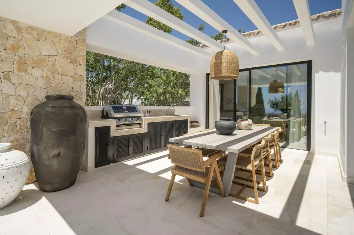8-bedroom Villa In Benahavis, Spain (958 M²)