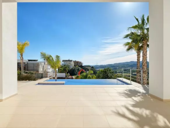 4-bedroom Villa In Benahavis, Spain (289 M²)