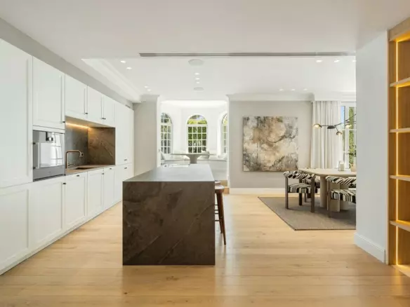 5-bedroom Villa In Marbella, Spain (722 M²)